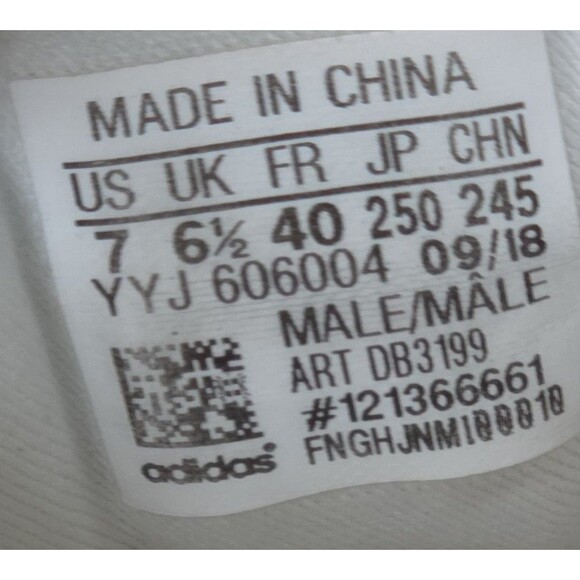 Athletic_Shoes